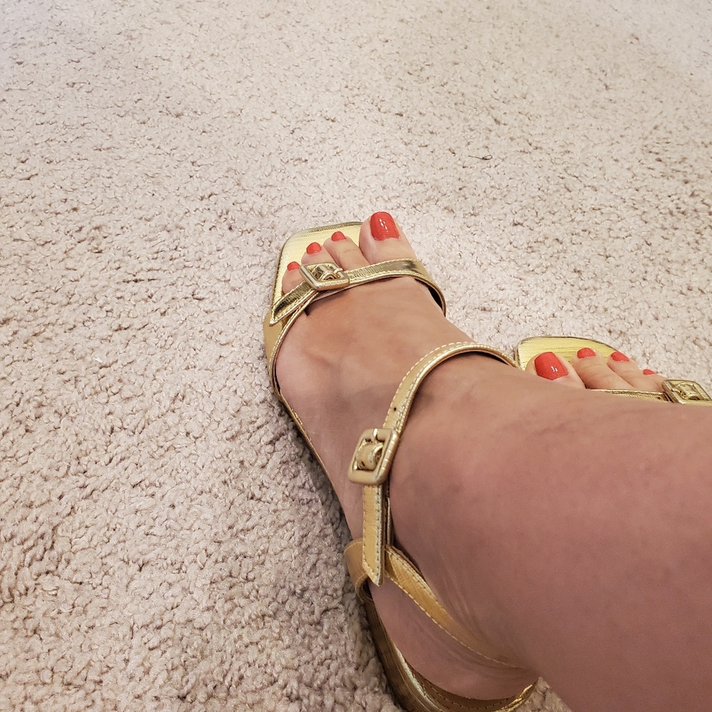 J CREW Gold Strappy Sandals - Picture 6 of 12